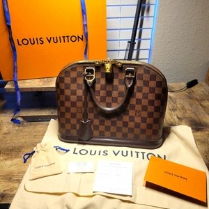 Louis Vuitton purse